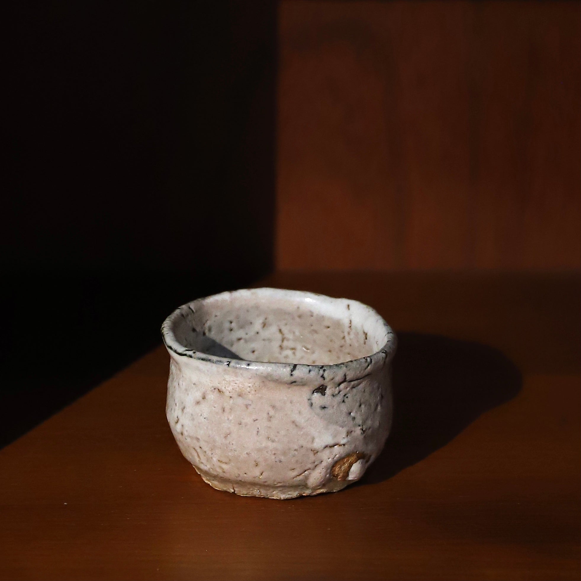 11代三輪休雪 (壽雪) 萩さかづき 共箱 – Gallery Nisui