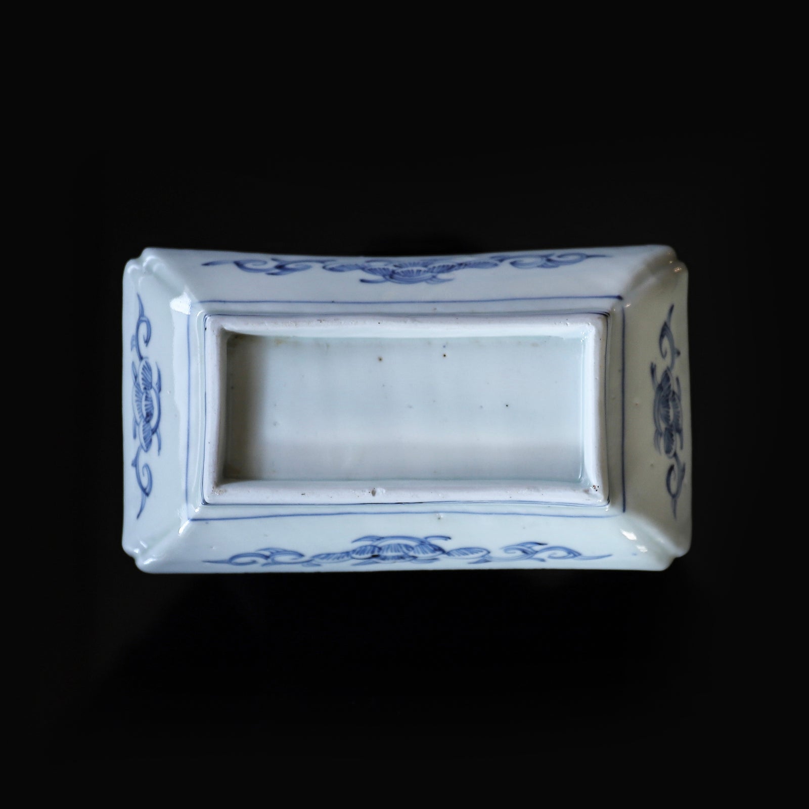 江戸後期 伊万里染付長方皿 – Gallery Nisui