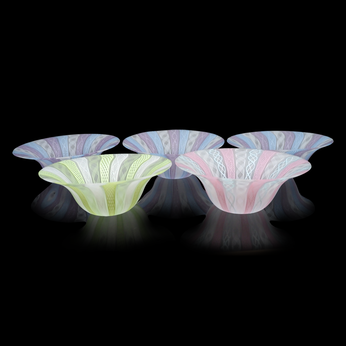 藤田喬平 手吹ヴェニス小鉢 五客揃 – Gallery Nisui 藤田喬平 手吹ヴェニス小鉢 五客揃 – Gallery Nisui