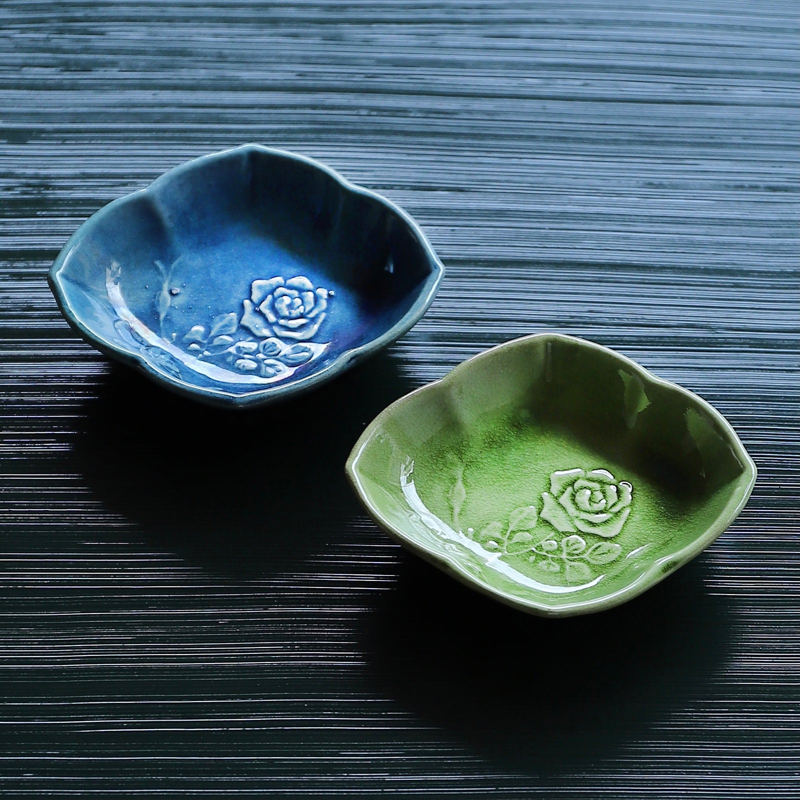 珉平焼菱形小皿 (青) – Gallery Nisui