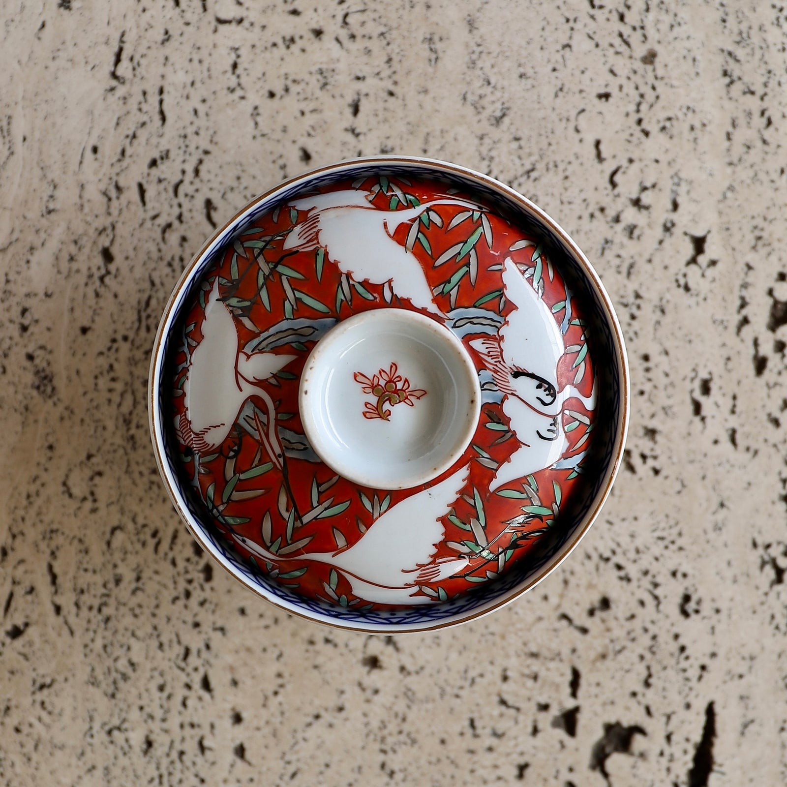 初代 矢口永寿 柿右衛門寫鷺抜奈良茶碗 – Gallery Nisui