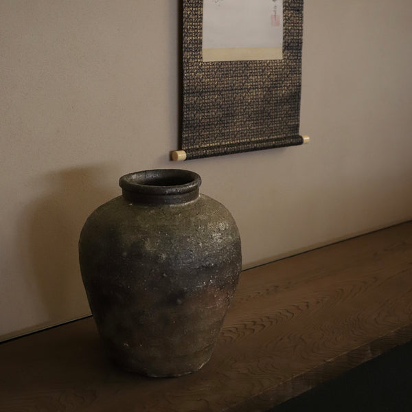 14世紀 古備前櫛目波状文壺 – Gallery Nisui