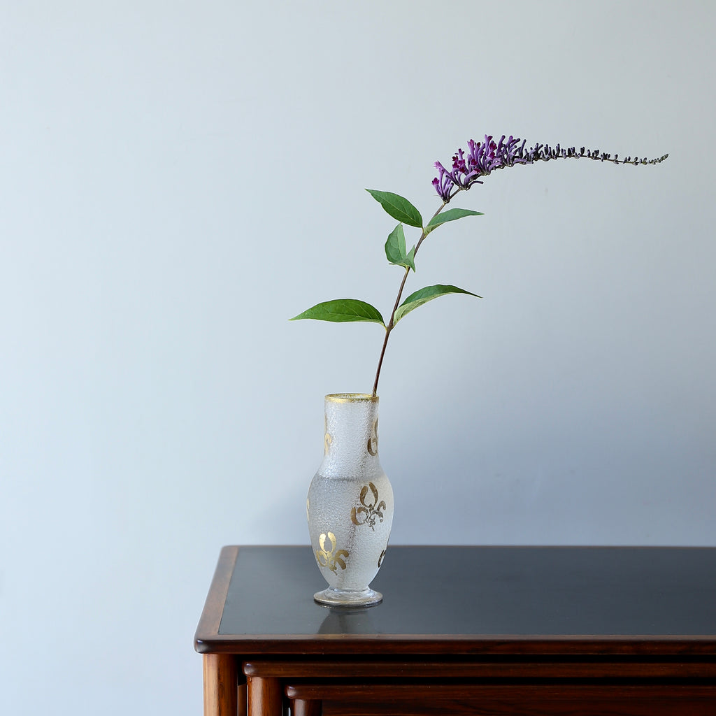 オールドバカラ 金彩宿木模様花瓶 – Gallery Nisui