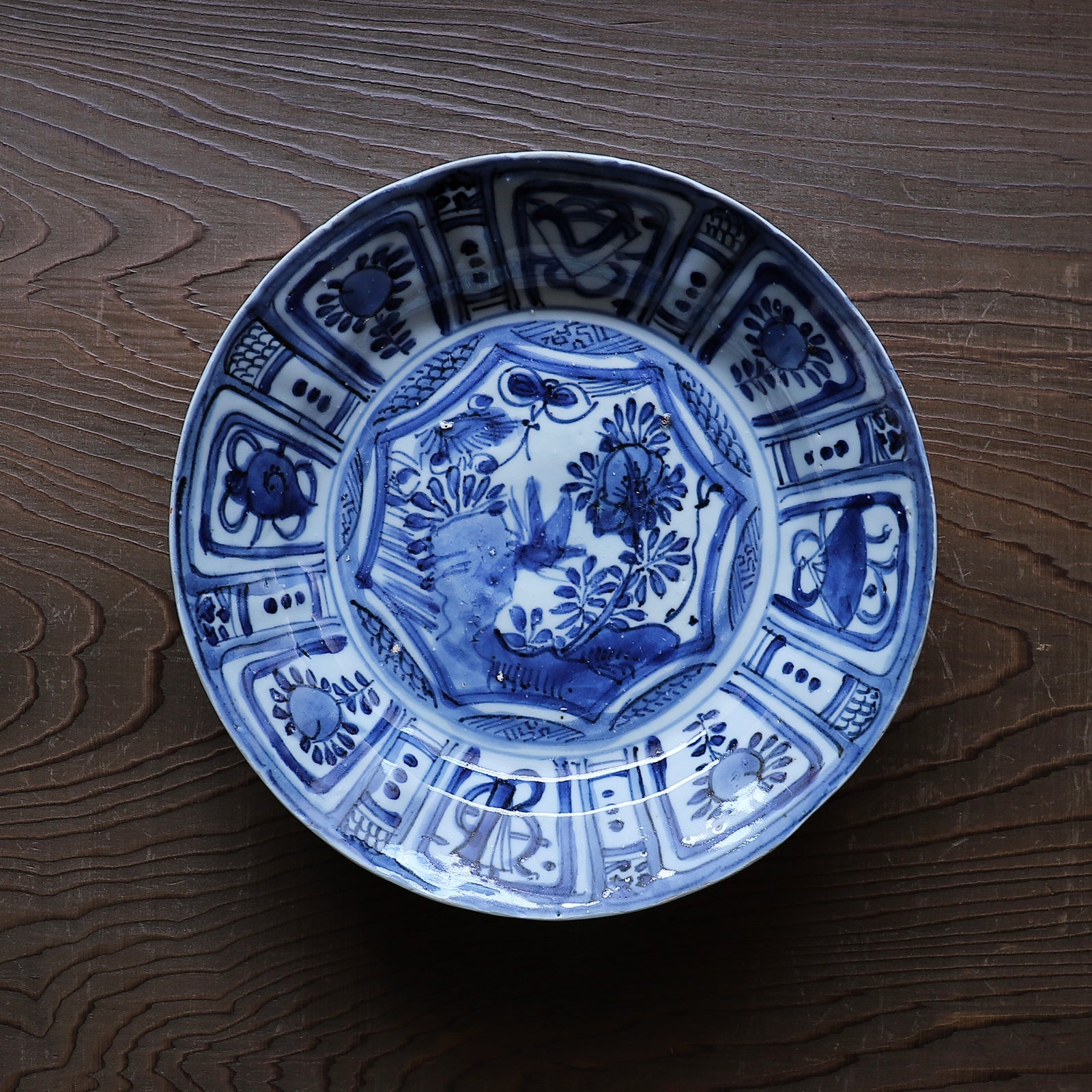 18世紀 新渡 染付芙蓉手大皿 [婦人画報2024年10月号掲載品] – Gallery