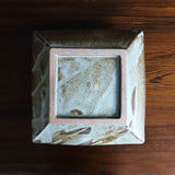 島岡達三 地釉打刷毛目角皿