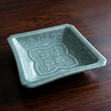 青磁四方向付